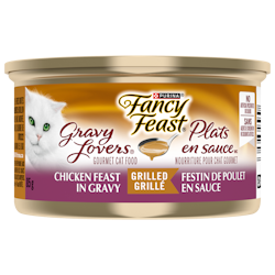 Fancy Feast® Gravy Lovers® Grilled Chicken Feast in Gravy