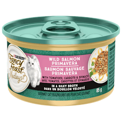 Fancy Feastᴹᴰ Mélanges Saumon Sauvage Primavera avec Tomates, Carottes et Épinards dans un Bouillon Velouté Nourriture Humide pour Chats