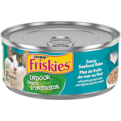 Friskies® Indoor Saucy Seafood Bake with Garden Greens in Sauce Wet Cat Food